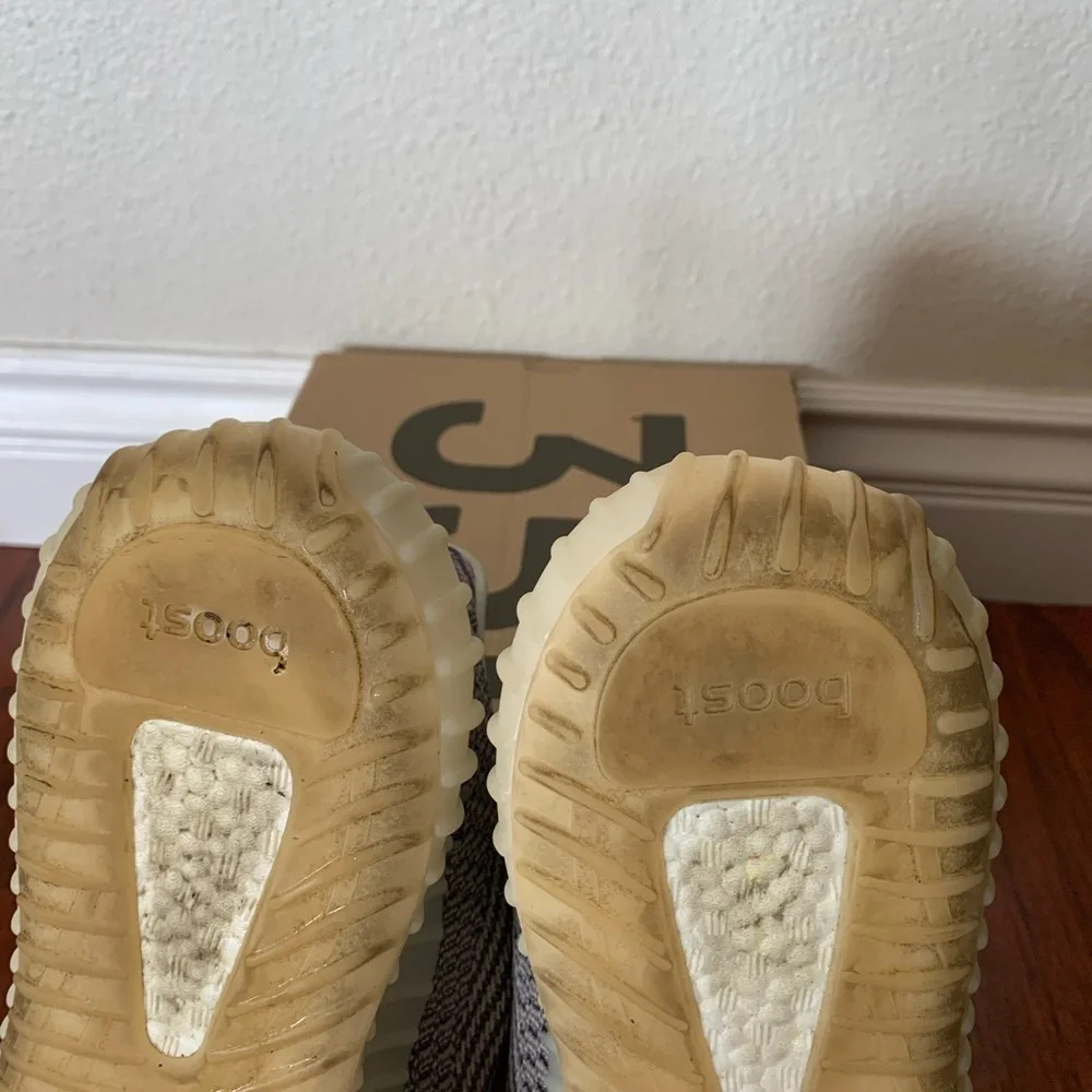 Yeezy boost 350 v2 ash pearl gy7658 men’s size 12 - Picture 9 of 13